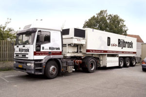 vrachtwagen belettering Rijbroek vloeren